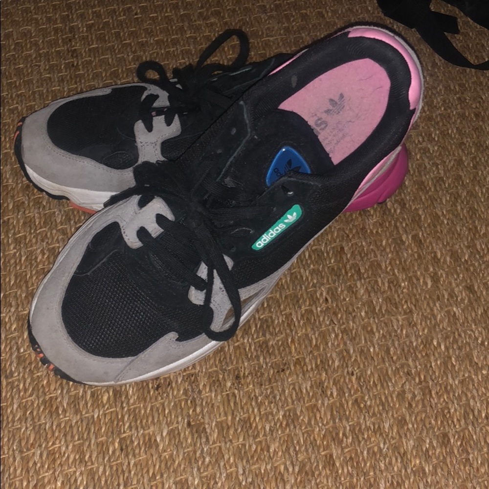 Adidas “lifestyle” sneakers